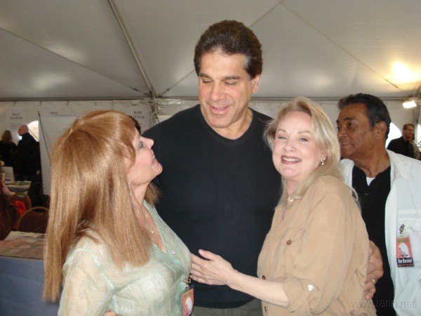 Deanna, Heather and Don with Lou Ferrigno